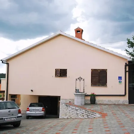 Apartment Zule
