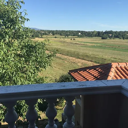 Zule Apartment Roč
